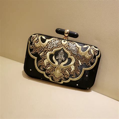 black evening clutches for weddings.